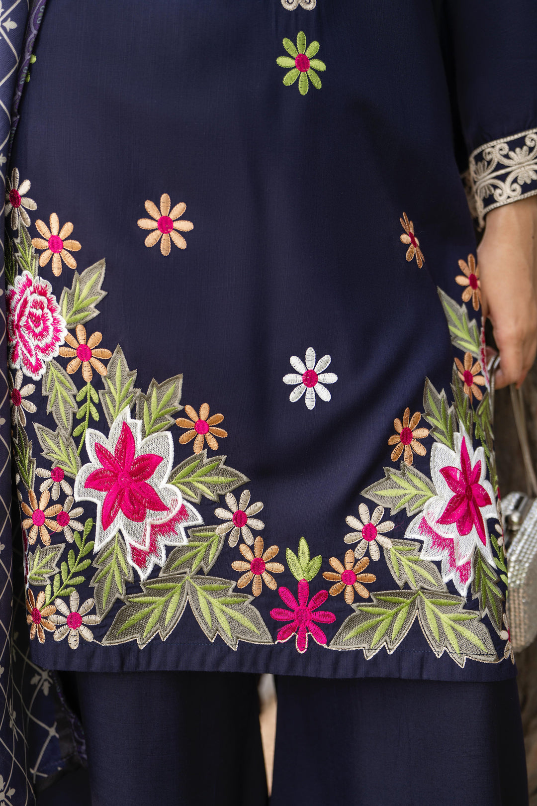 Navy Floral Luxe